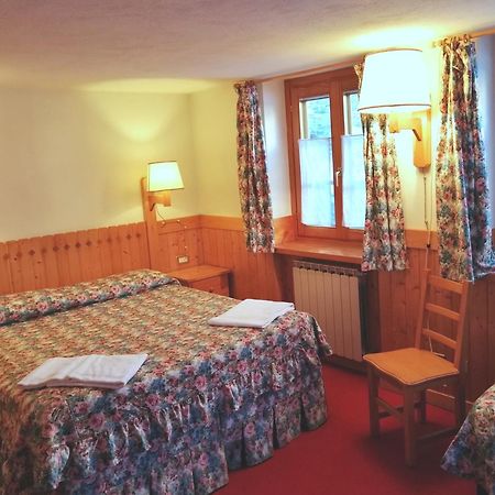 Hotel Locanda Grauson Cogne Eksteriør bilde