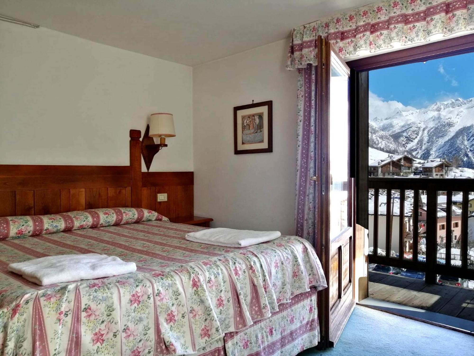 Hotel Locanda Grauson Cogne Eksteriør bilde