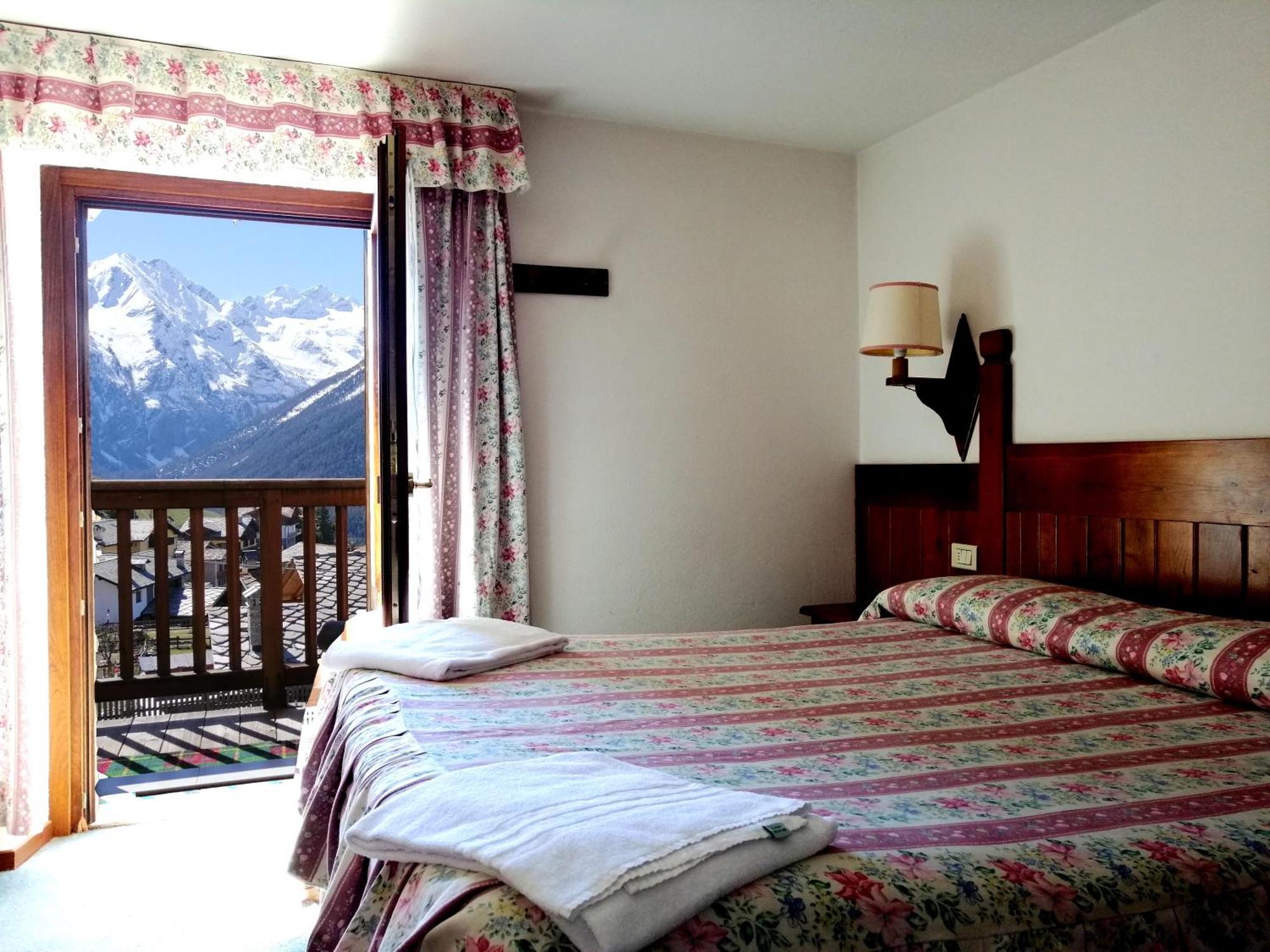 Hotel Locanda Grauson Cogne Eksteriør bilde