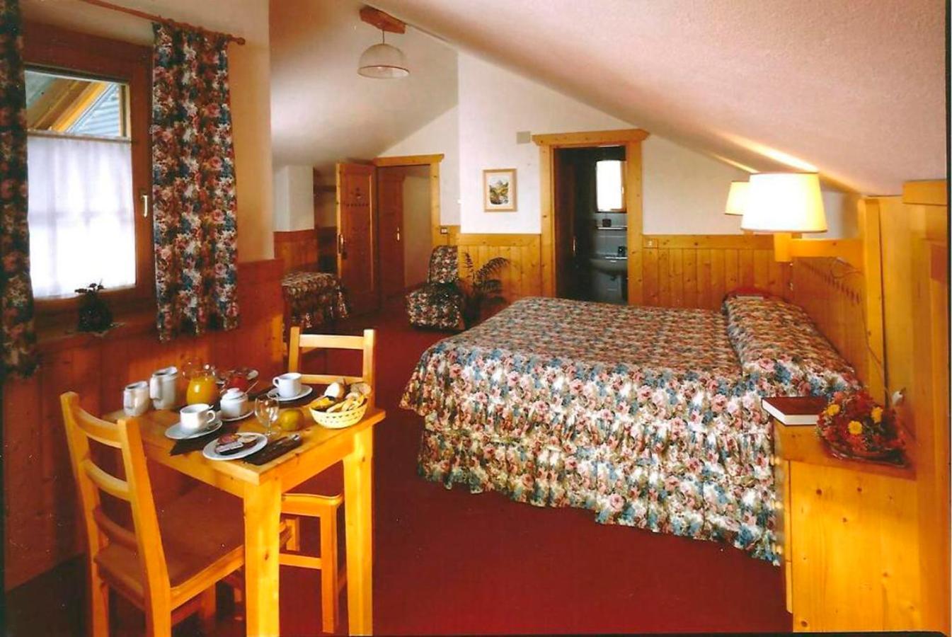 Hotel Locanda Grauson Cogne Eksteriør bilde
