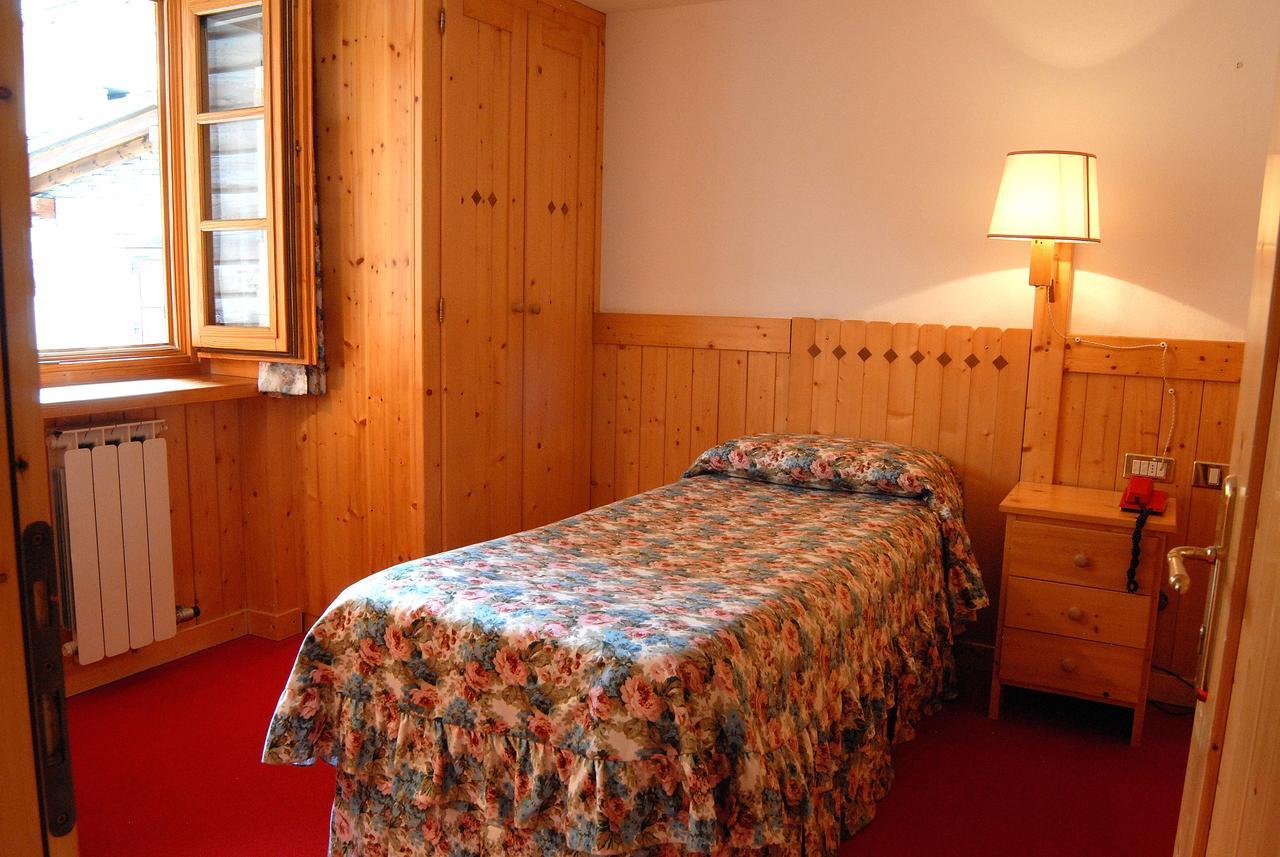 Hotel Locanda Grauson Cogne Eksteriør bilde