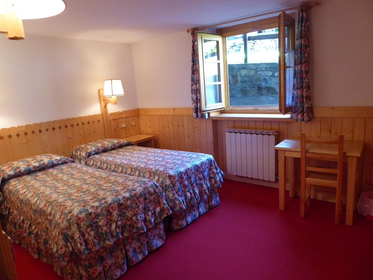 Hotel Locanda Grauson Cogne Eksteriør bilde